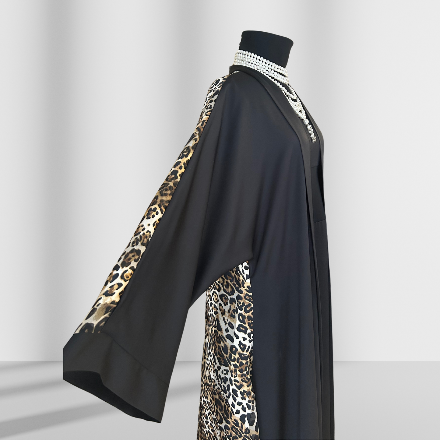 Leoparlı Kap Abaya